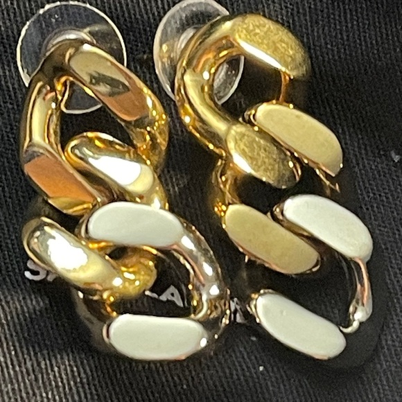 Saint Laurent 3 Curb Chain Link Earrings in Metal. - Picture 7 of 12